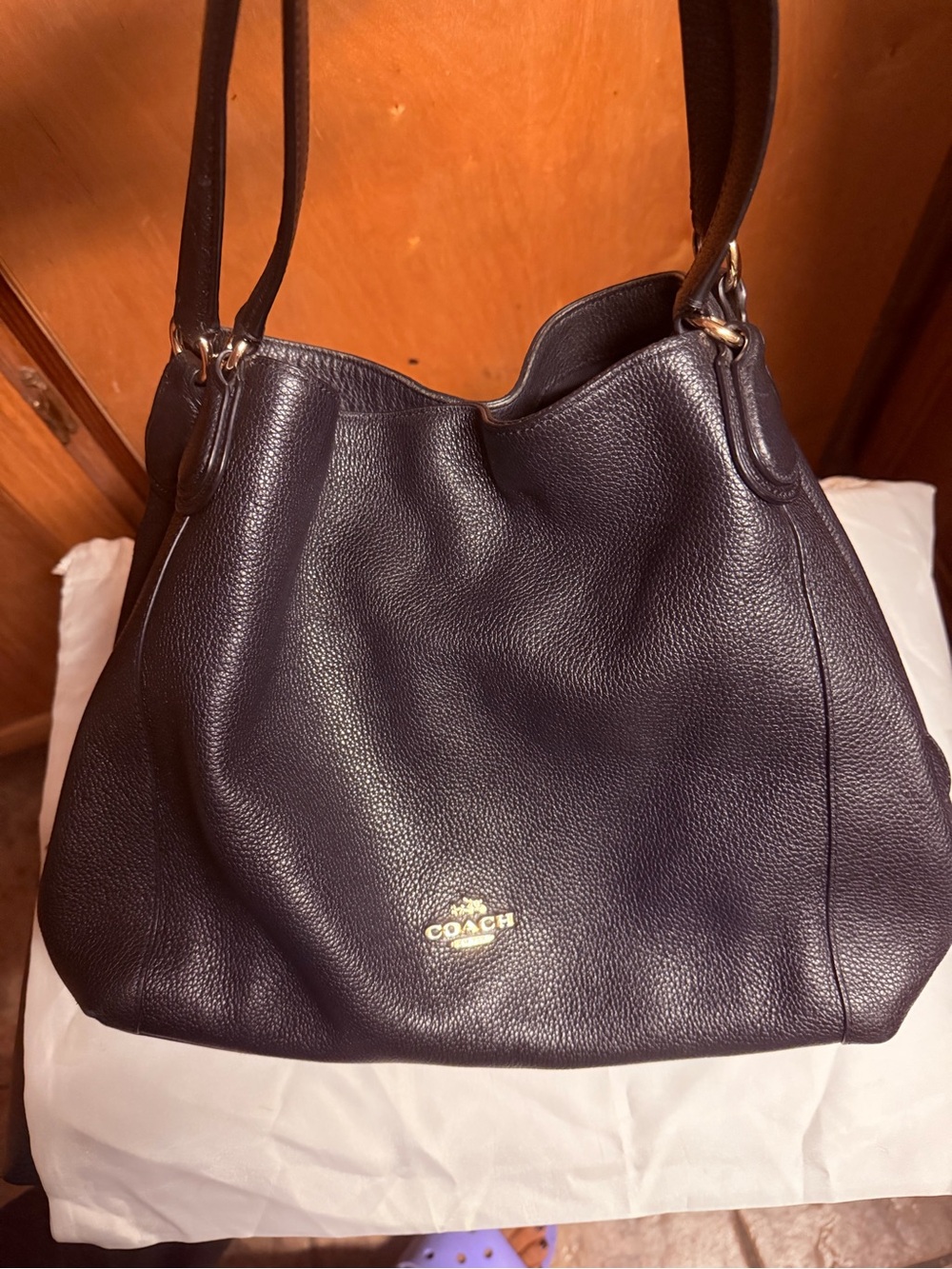 Vintahe coach authentic Pebble Leather Shoulder Bag in Black
